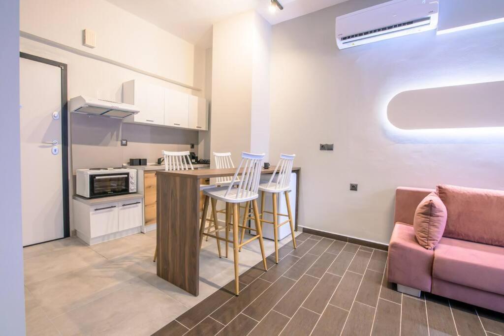 Luxury Central Apartment 4,1 Larissa Buitenkant foto