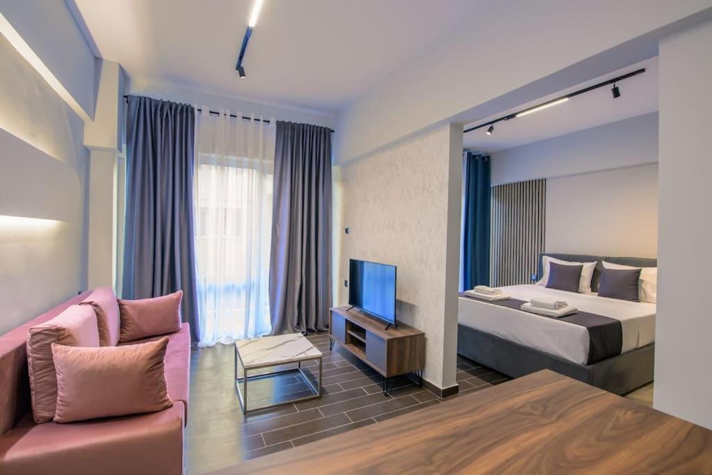 Luxury Central Apartment 4,1 Larissa Buitenkant foto