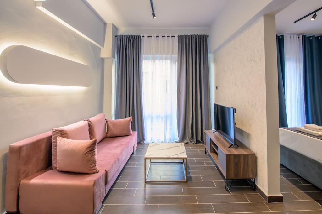 Luxury Central Apartment 4,1 Larissa Buitenkant foto
