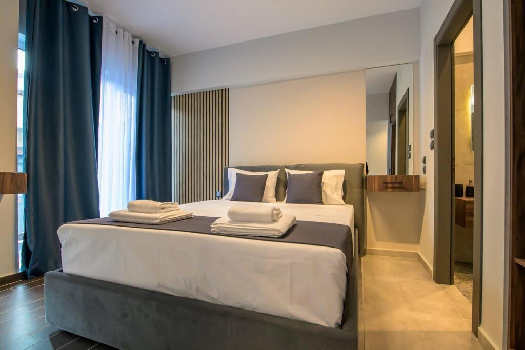 Luxury Central Apartment 4,1 Larissa Buitenkant foto